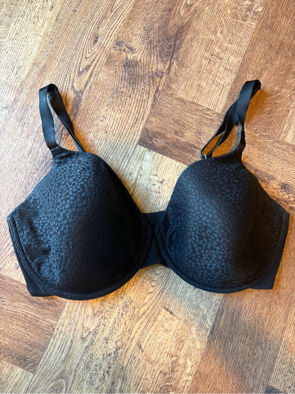 Natori Black Contour T-Shirt Bra 38DDD